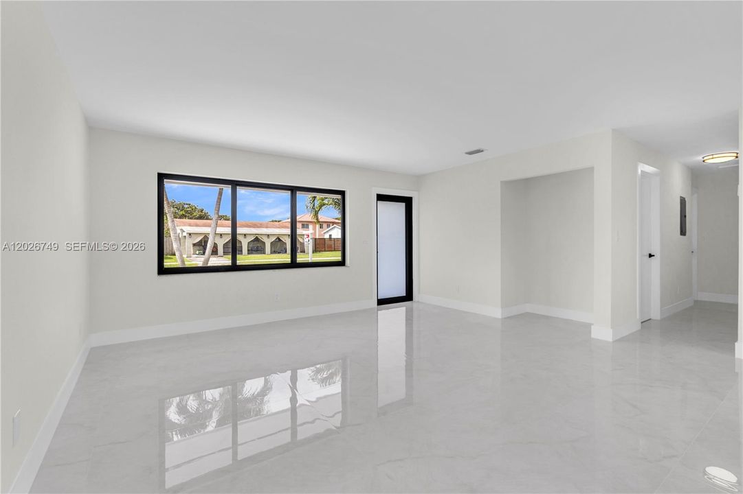 For Sale: $525,000 (3 beds, 2 baths, 1235 Square Feet)