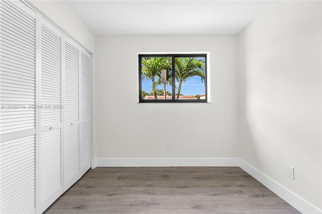 For Sale: $525,000 (3 beds, 2 baths, 1235 Square Feet)