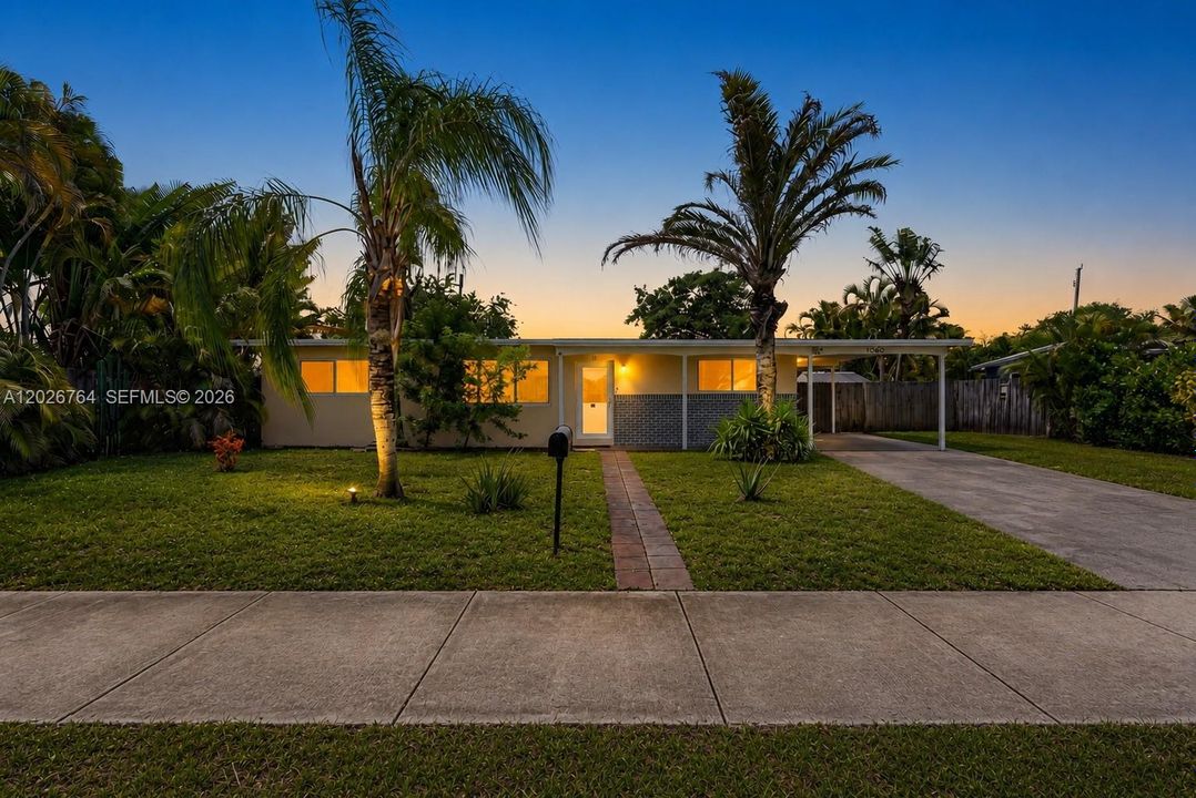 For Sale: $425,000 (3 beds, 2 baths, 1350 Square Feet)