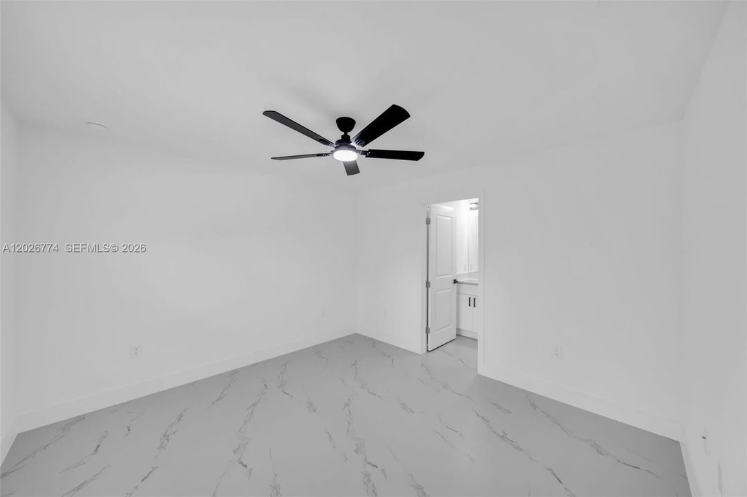 В аренду: $1,800 (3 спален, 2 ванн, 0 Квадратных фут)