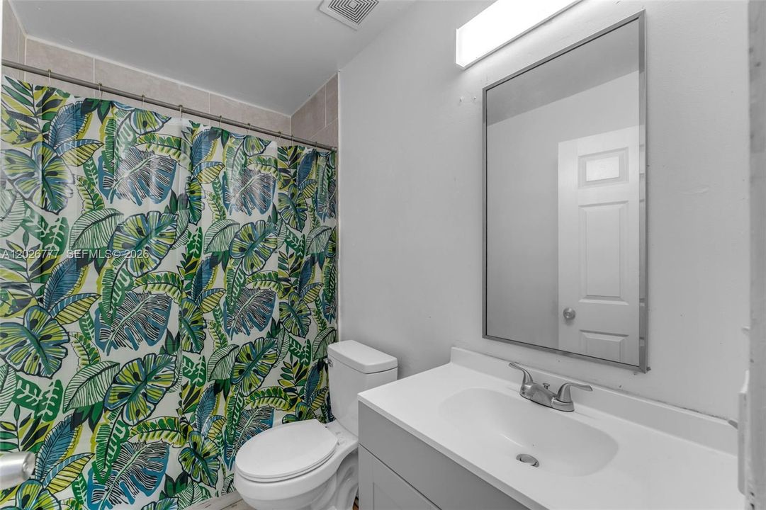 For Sale: $550,000 (3 beds, 2 baths, 1167 Square Feet)