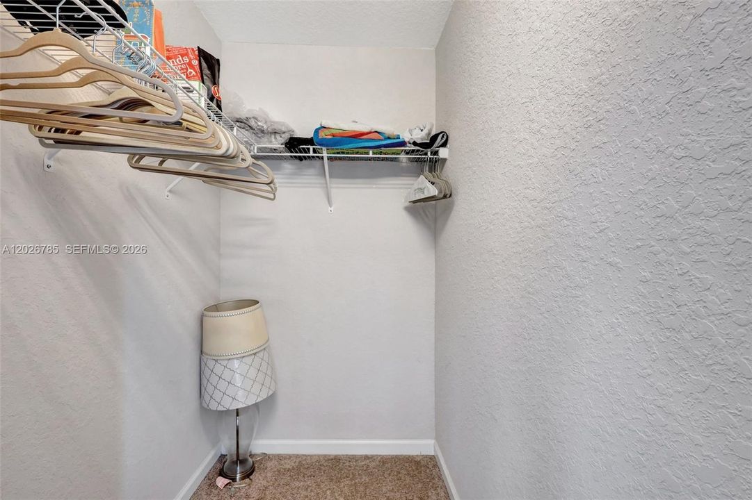 На продажу: $449,000 (3 спален, 2 ванн, 1851 Квадратных фут)