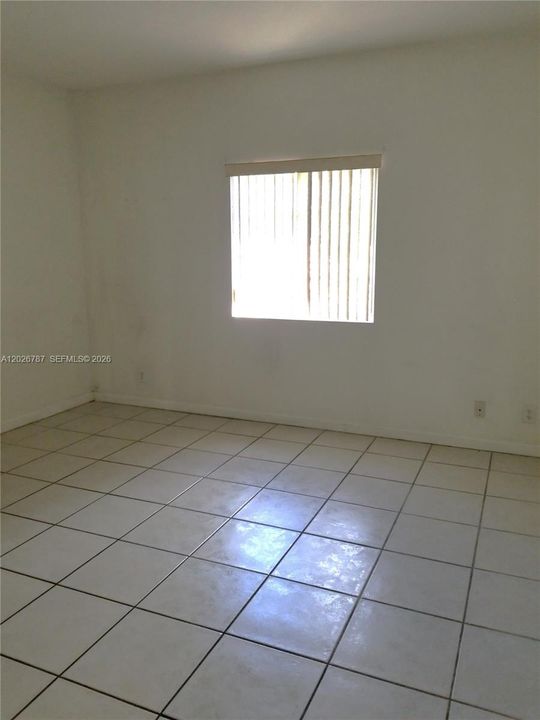 Activo con contrato: $2,200 (2 camas, 2 baños, 1080 Pies cuadrados)