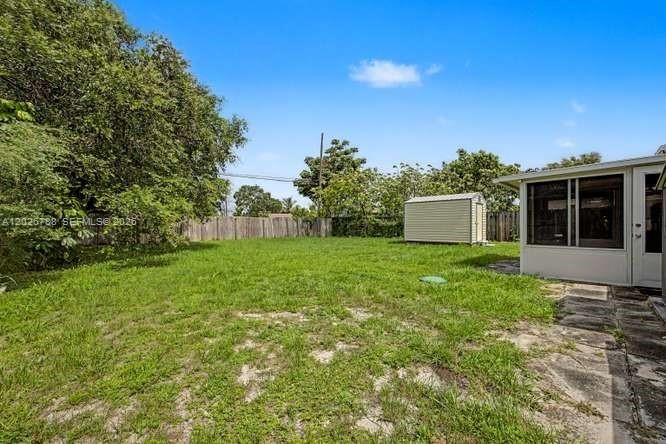 For Sale: $455,000 (2 beds, 1 baths, 1132 Square Feet)