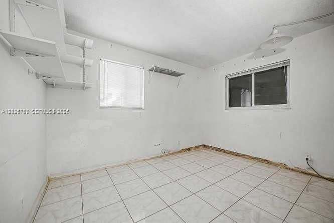 For Sale: $455,000 (2 beds, 1 baths, 1132 Square Feet)