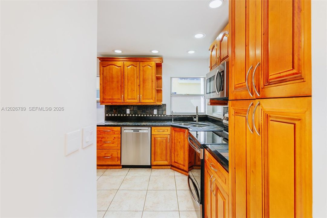 Active With Contract: $4,500 (4 beds, 2 baths, 2257 Square Feet)