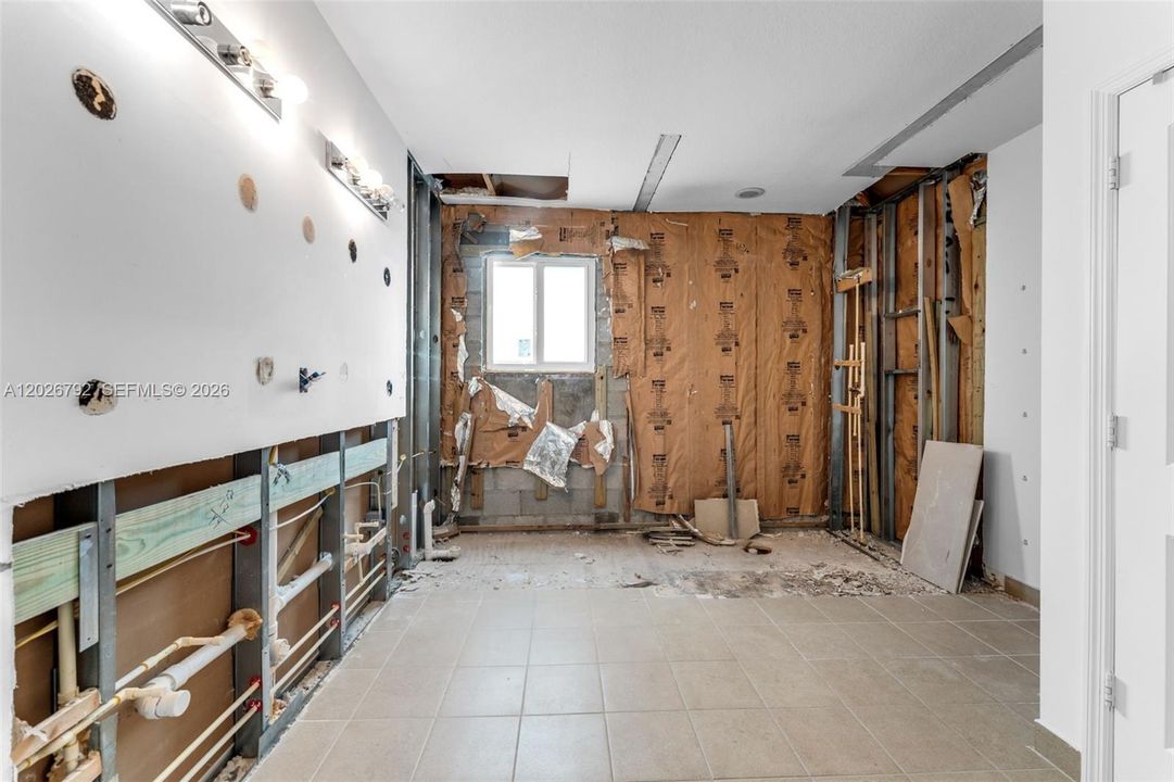 En Venta: $550,000 (5 camas, 3 baños, 2838 Pies cuadrados)