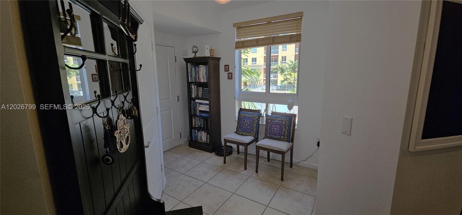 For Sale: $529,900 (2 beds, 2 baths, 1330 Square Feet)