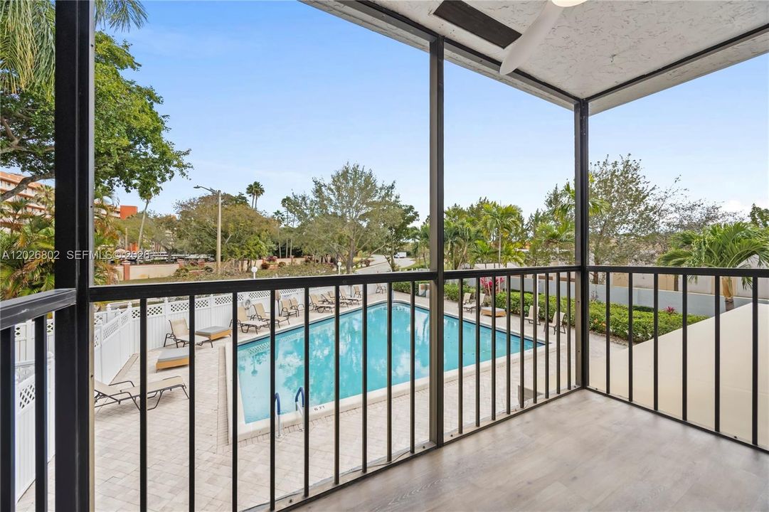 For Sale: $187,000 (2 beds, 2 baths, 850 Square Feet)