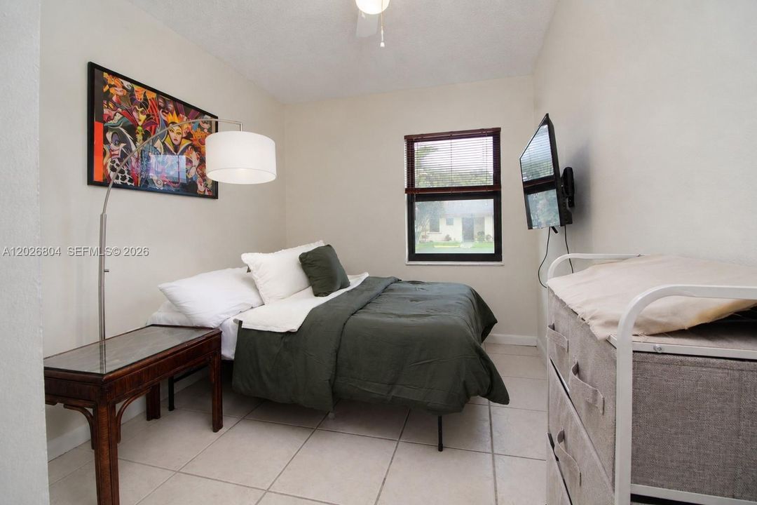 Active With Contract: $445,000 (3 beds, 2 baths, 970 Square Feet)