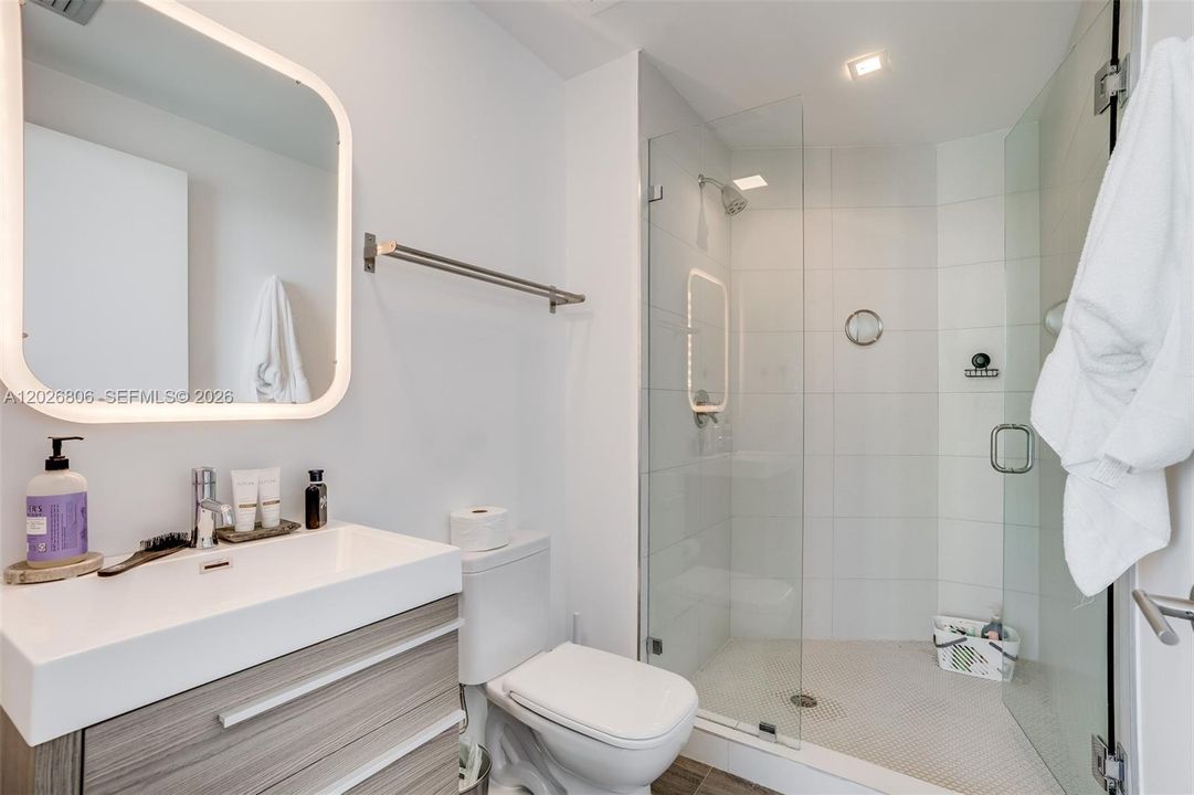For Sale: $2,075,000 (3 beds, 4 baths, 1698 Square Feet)