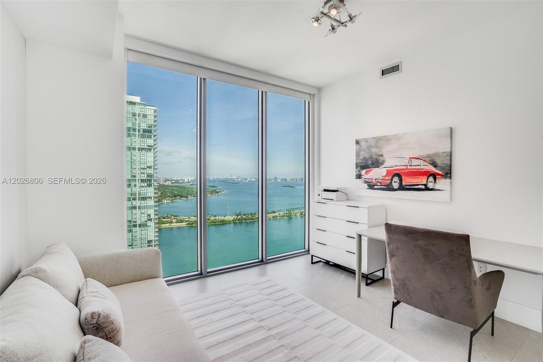 For Sale: $2,075,000 (3 beds, 4 baths, 1698 Square Feet)