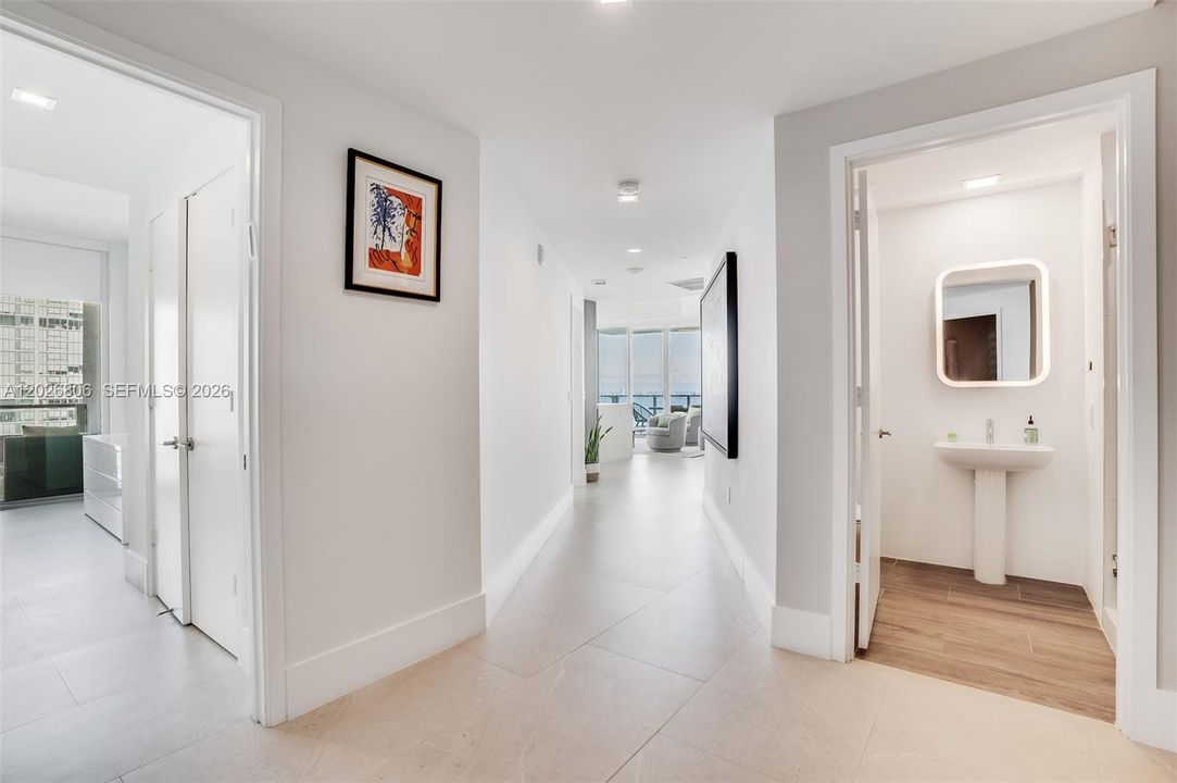 For Sale: $2,075,000 (3 beds, 4 baths, 1698 Square Feet)