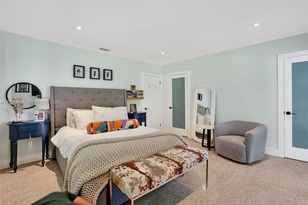 Active With Contract: $1,650,000 (3 beds, 2 baths, 1467 Square Feet)