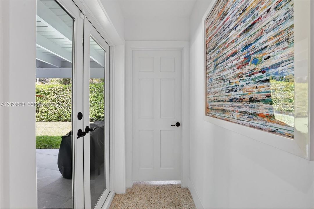 Active With Contract: $1,650,000 (3 beds, 2 baths, 1467 Square Feet)