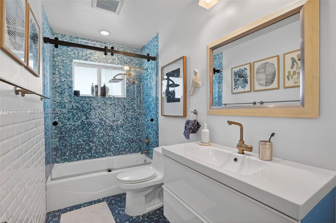 Active With Contract: $1,650,000 (3 beds, 2 baths, 1467 Square Feet)