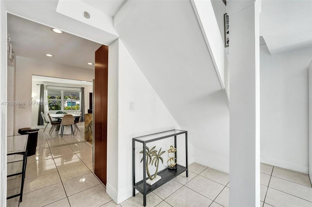 Active With Contract: $4,500 (4 beds, 3 baths, 1356 Square Feet)