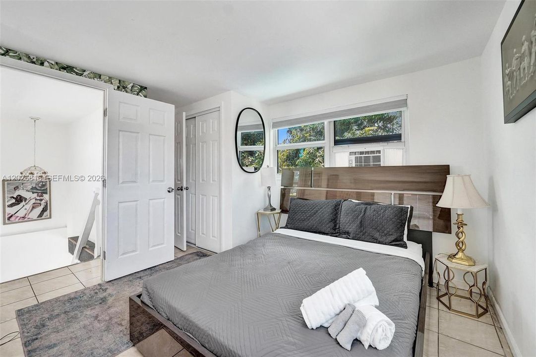 Active With Contract: $4,500 (4 beds, 3 baths, 1356 Square Feet)