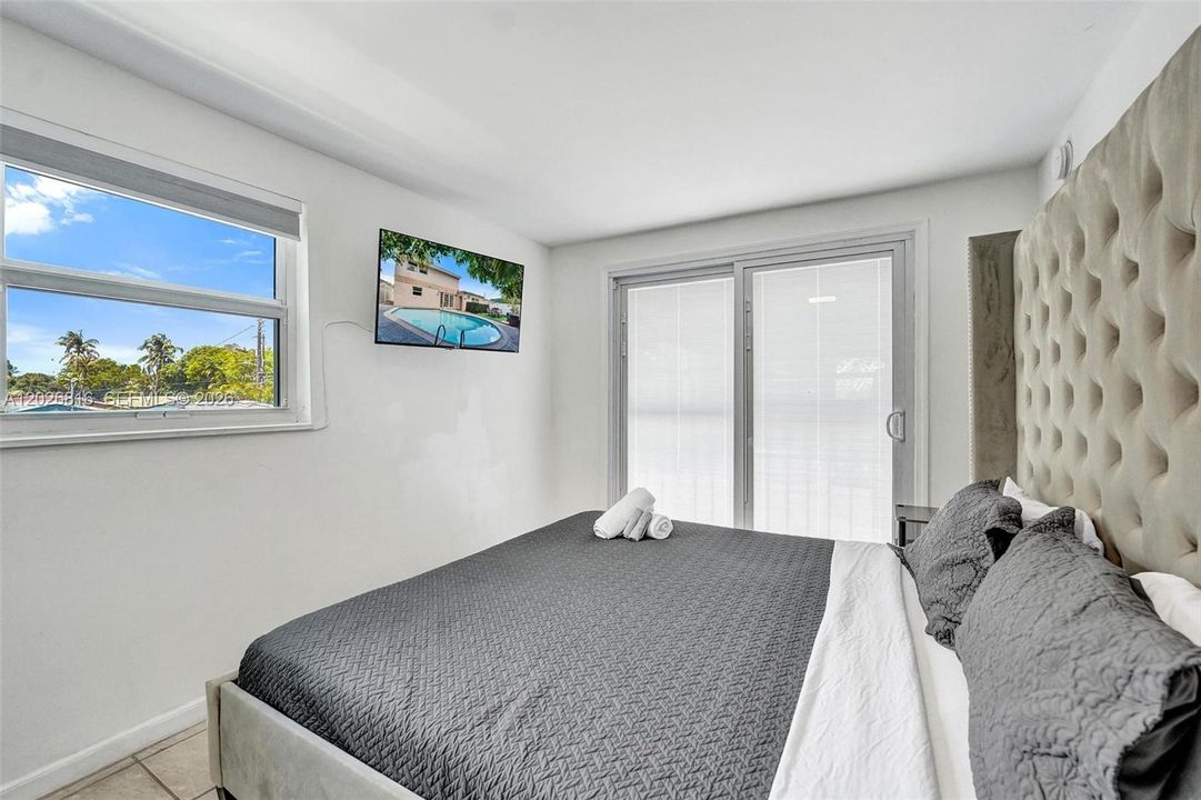Active With Contract: $4,500 (4 beds, 3 baths, 1356 Square Feet)