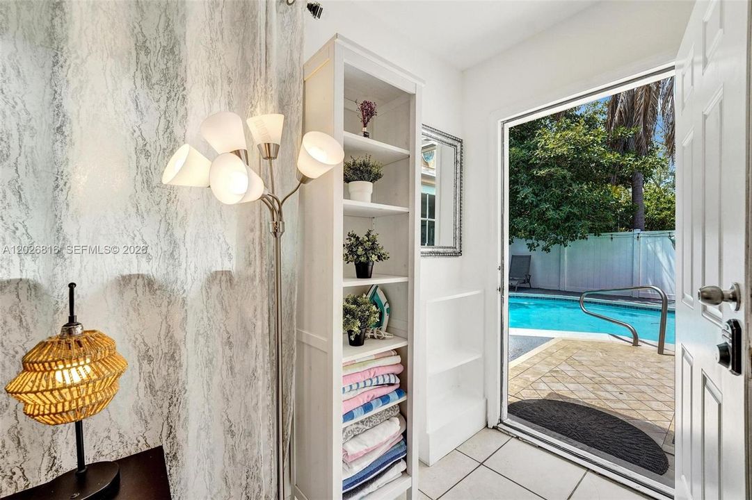 Active With Contract: $4,500 (4 beds, 3 baths, 1356 Square Feet)