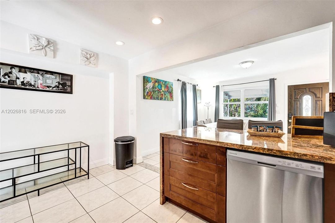 Active With Contract: $4,500 (4 beds, 3 baths, 1356 Square Feet)