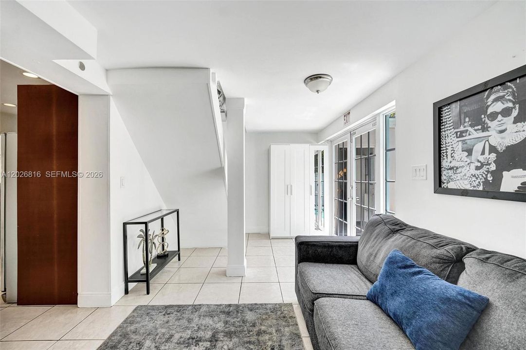 Active With Contract: $4,500 (4 beds, 3 baths, 1356 Square Feet)