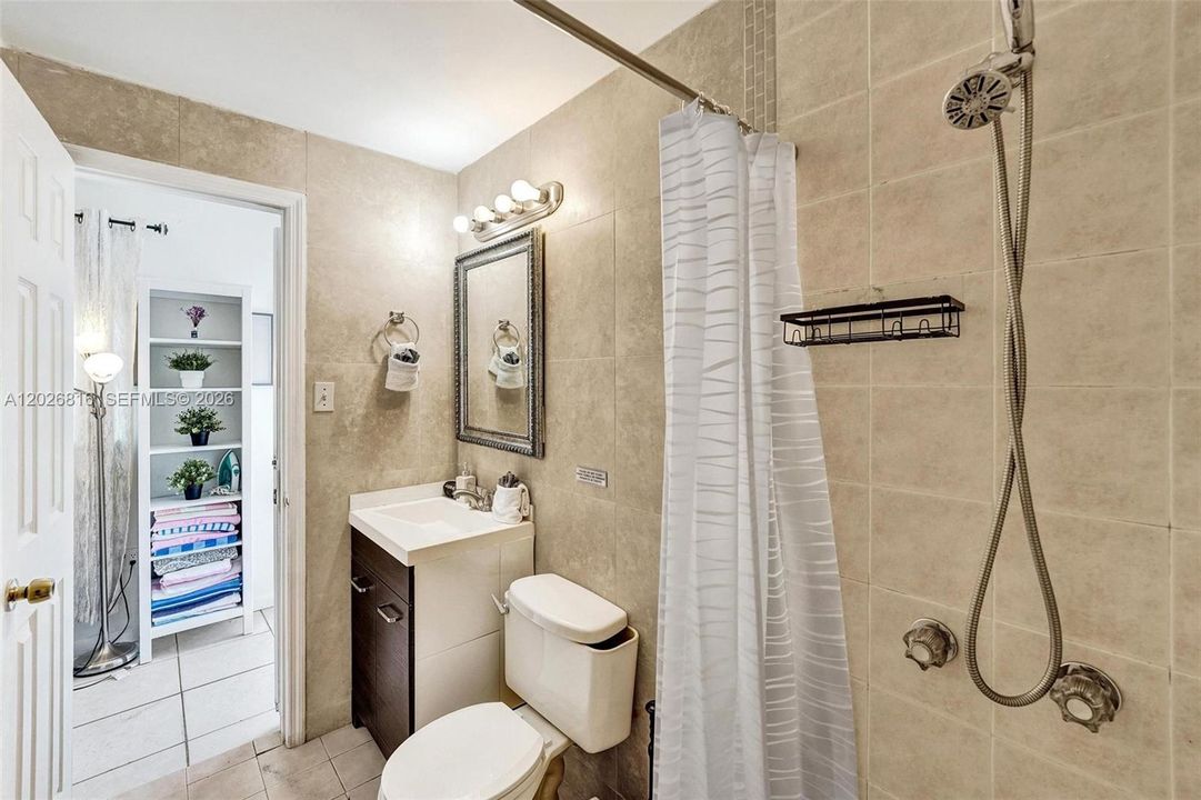 Active With Contract: $4,500 (4 beds, 3 baths, 1356 Square Feet)