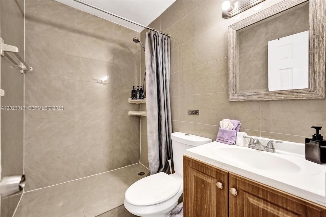 Active With Contract: $4,500 (4 beds, 3 baths, 1356 Square Feet)