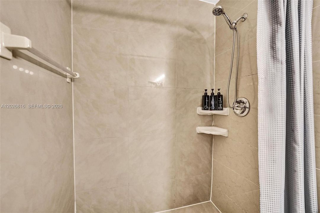 Active With Contract: $4,500 (4 beds, 3 baths, 1356 Square Feet)