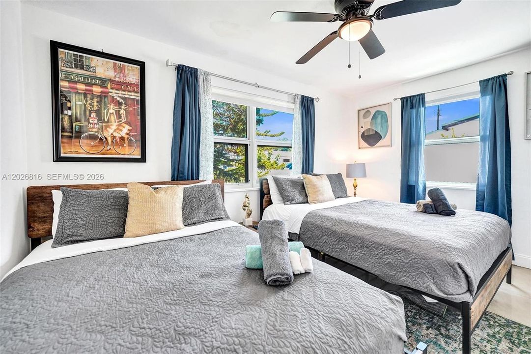 Active With Contract: $4,500 (4 beds, 3 baths, 1356 Square Feet)