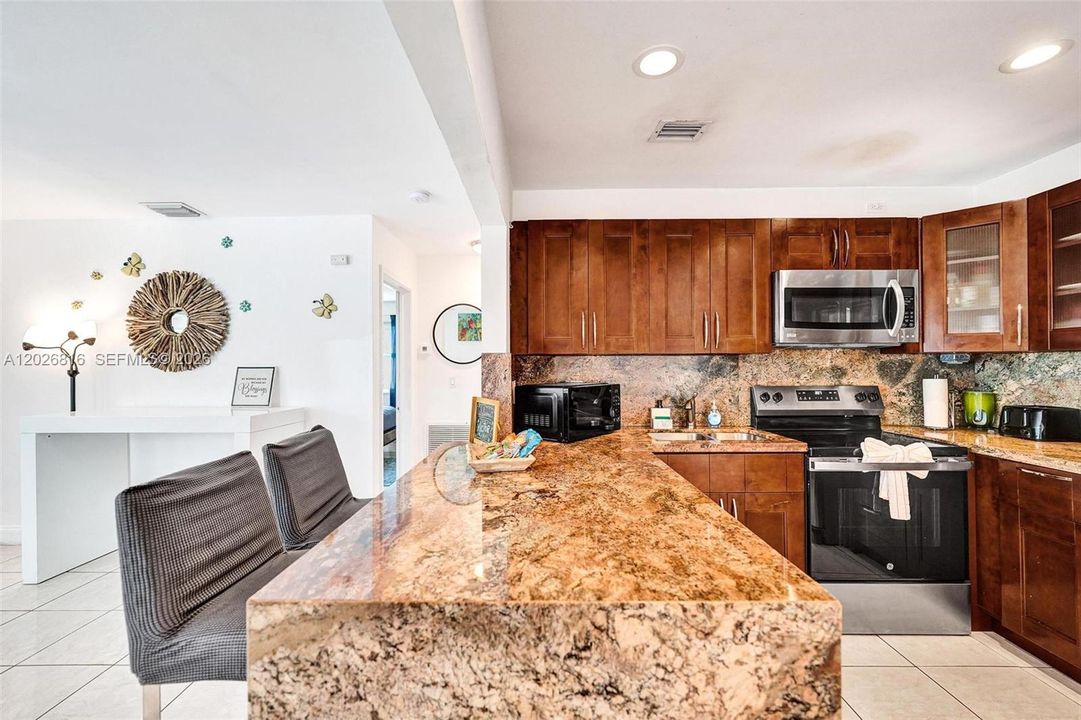 Active With Contract: $4,500 (4 beds, 3 baths, 1356 Square Feet)