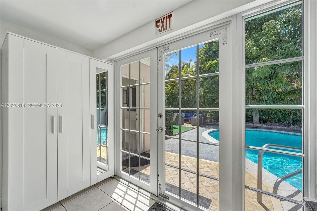 Active With Contract: $4,500 (4 beds, 3 baths, 1356 Square Feet)