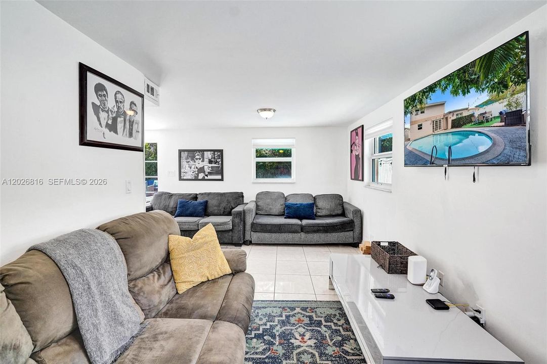 Active With Contract: $4,500 (4 beds, 3 baths, 1356 Square Feet)