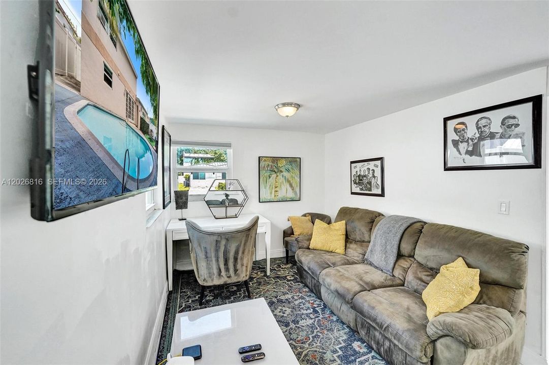 Active With Contract: $4,500 (4 beds, 3 baths, 1356 Square Feet)