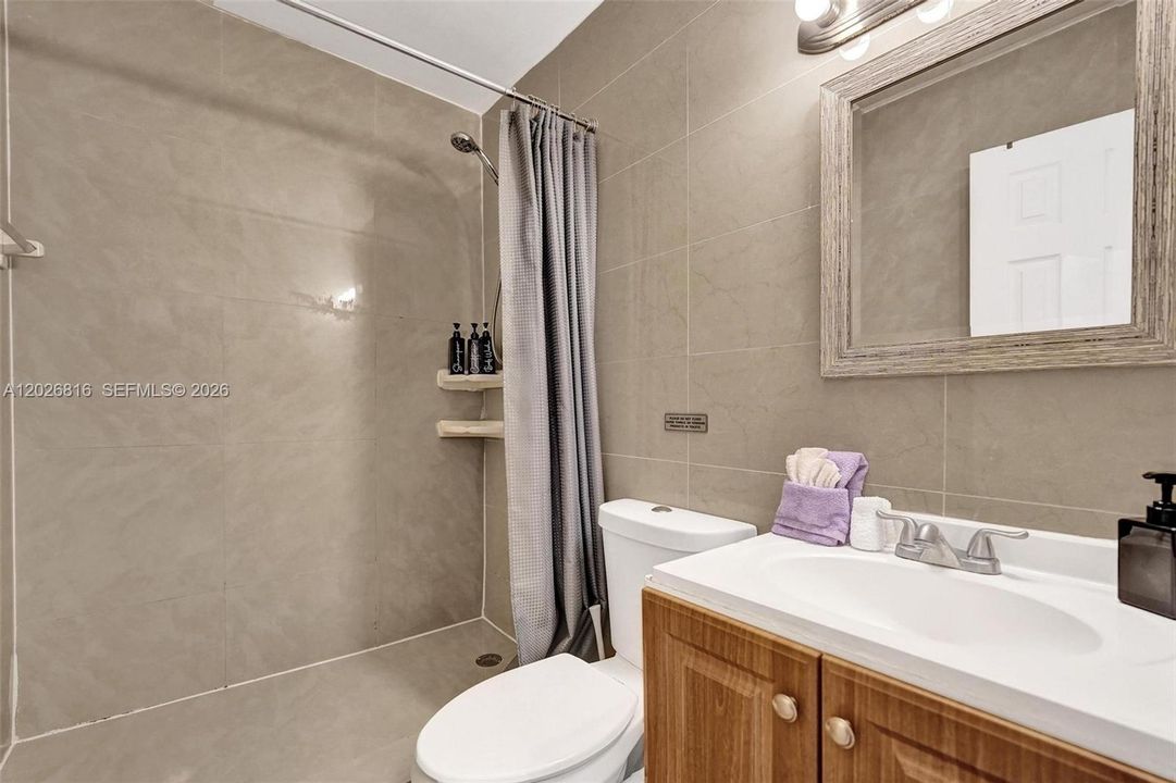 Active With Contract: $4,500 (4 beds, 3 baths, 1356 Square Feet)
