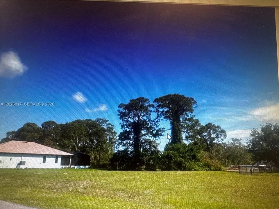 For Sale: $34,900 (0.17 acres)