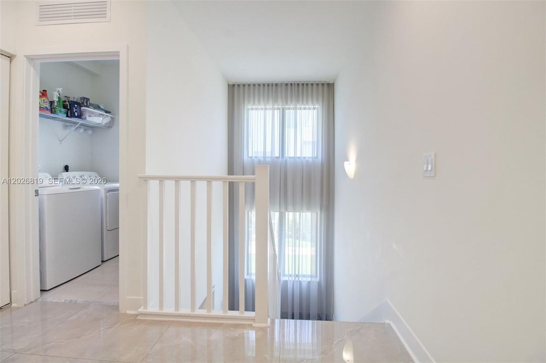 For Rent: $4,500 (3 beds, 3 baths, 1894 Square Feet)