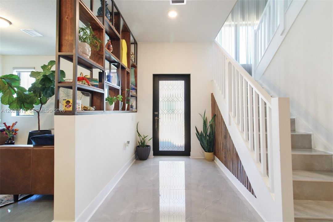 For Rent: $4,500 (3 beds, 3 baths, 1894 Square Feet)