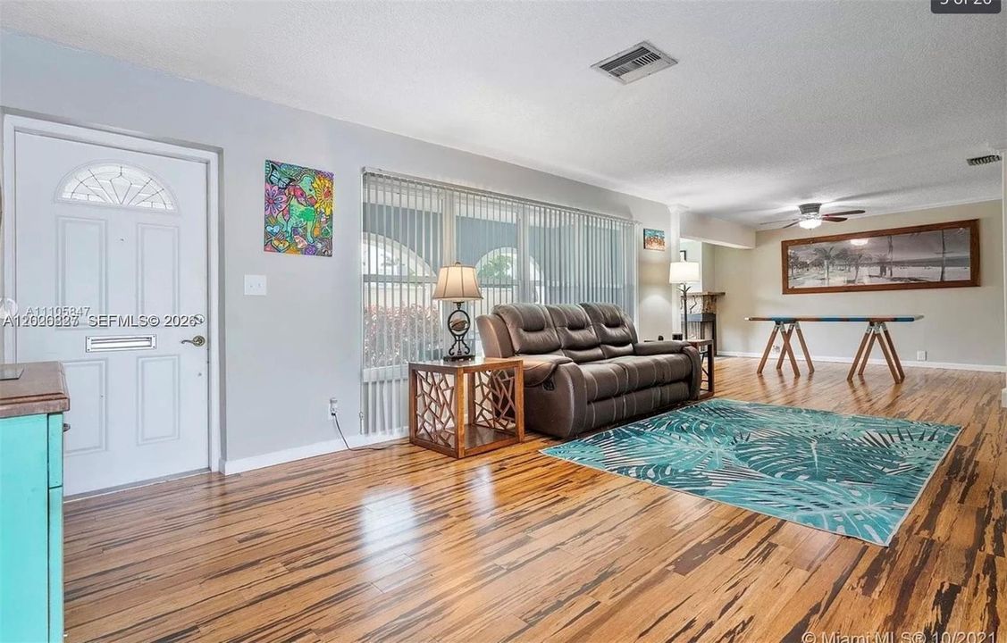 For Sale: $675,000 (4 beds, 2 baths, 1436 Square Feet)