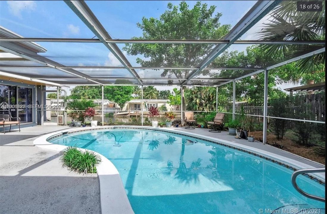 For Sale: $675,000 (4 beds, 2 baths, 1436 Square Feet)