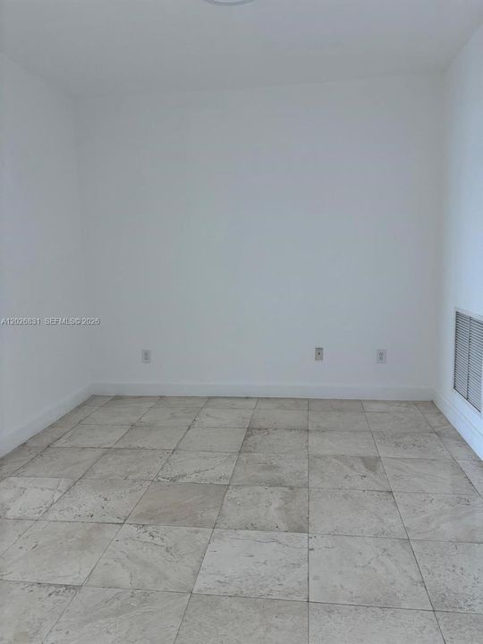 Active With Contract: $2,899 (2 beds, 2 baths, 1763 Square Feet)