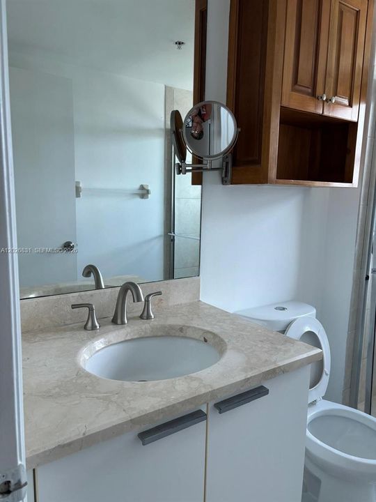 Active With Contract: $2,899 (2 beds, 2 baths, 1763 Square Feet)