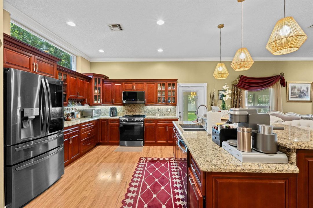 16-web-or-mls-A7405853