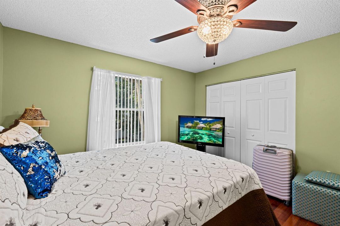 28-web-or-mls-A7405962