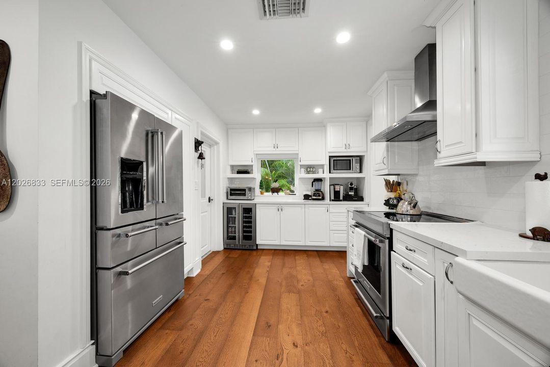 Activo con contrato: $2,699,999 (3 camas, 4 baños, 2960 Pies cuadrados)
