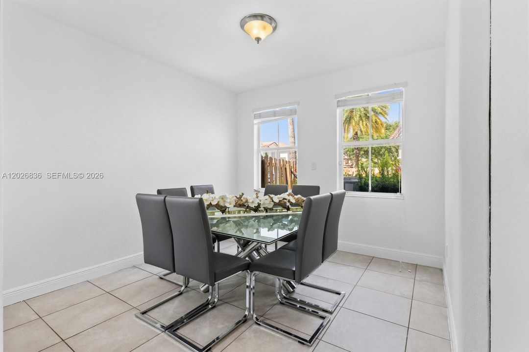 For Sale: $788,000 (5 beds, 3 baths, 2342 Square Feet)