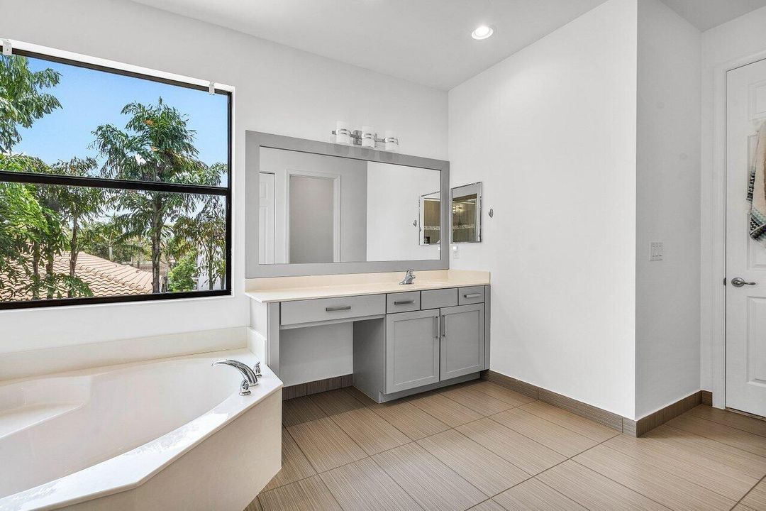 6068 Lemon Serpentine Lane Delray Beach