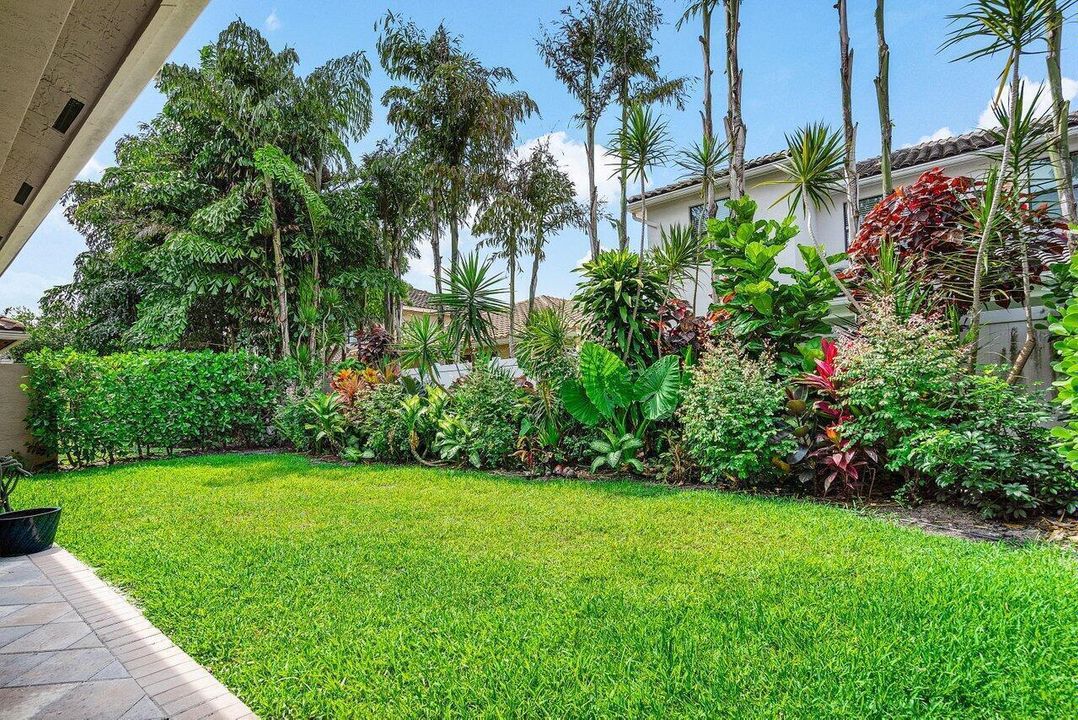 6068 Lemon Serpentine Lane Delray Beach