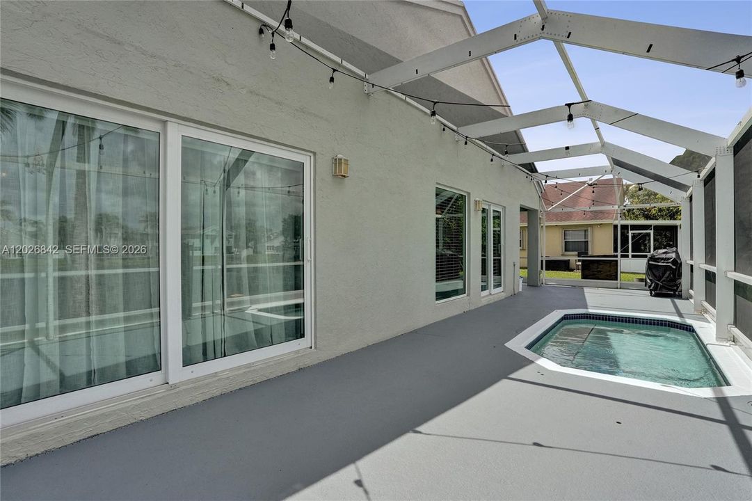 For Sale: $538,800 (3 beds, 2 baths, 1484 Square Feet)
