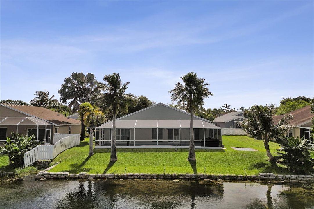 For Sale: $538,800 (3 beds, 2 baths, 1484 Square Feet)